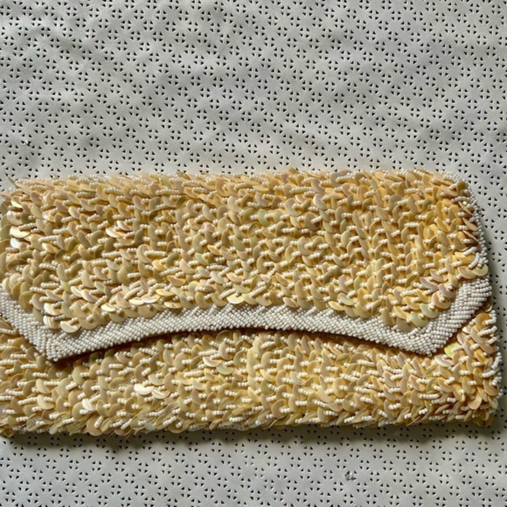 VINTAGE 1960s LA REGALE HEAVILY BEADED & SPARKLING
SEQUIN EVENING BAG